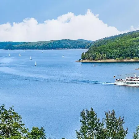 Moderne 2-zimmer-ferienwohnung In Zentraler, Ruhiger Lage Διαμέρισμα *